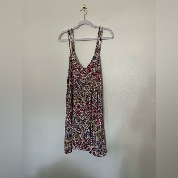 Brandy Melville Floral Dress, size small - Picture 1 of 7
